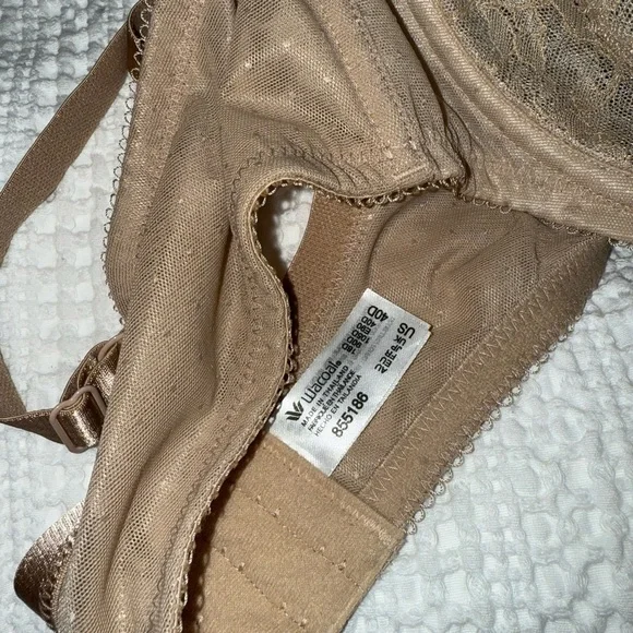 Wacoal Retro Chic 40D Full Coverage Chantilly Lace in Toast unlined underwire - Picture 5 of 15